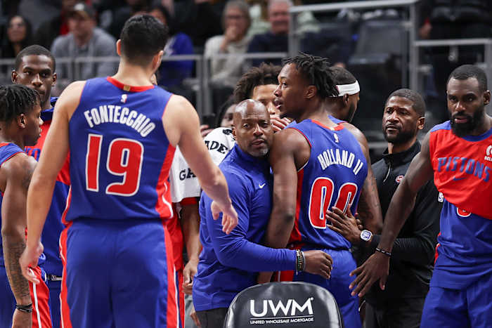 ‘Let’s fight’: Detroit Pistons rookie, Jazz player get ejected for squaring up with each other