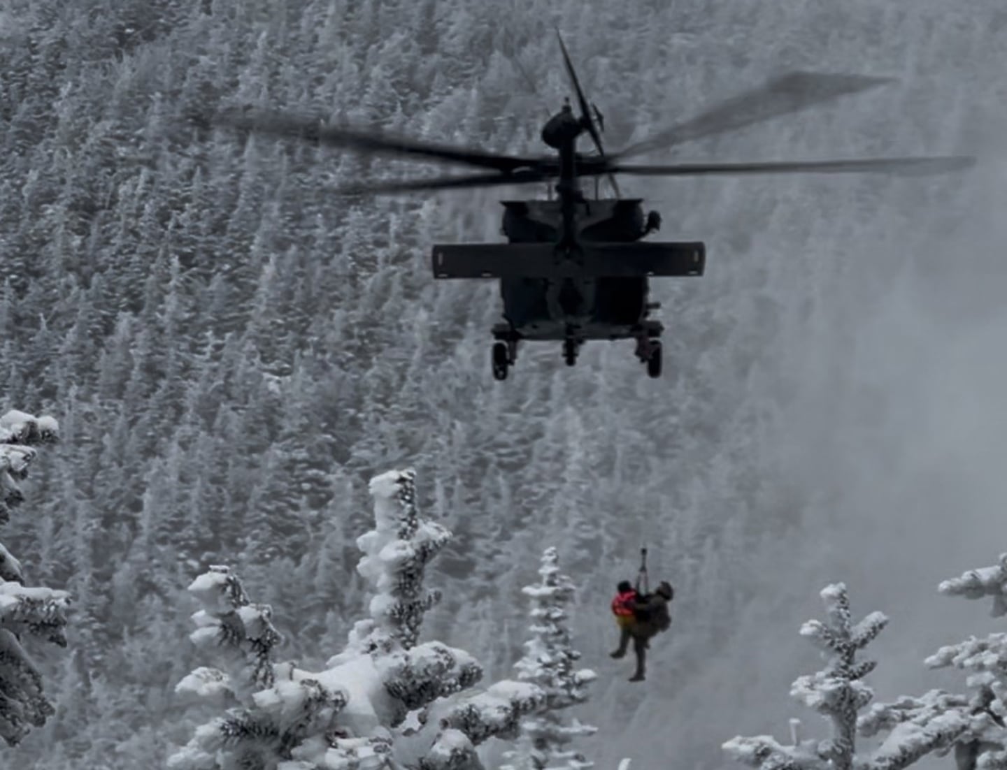 Overnight hiker airlifted from White Mountains after getting stuck on frozen trail