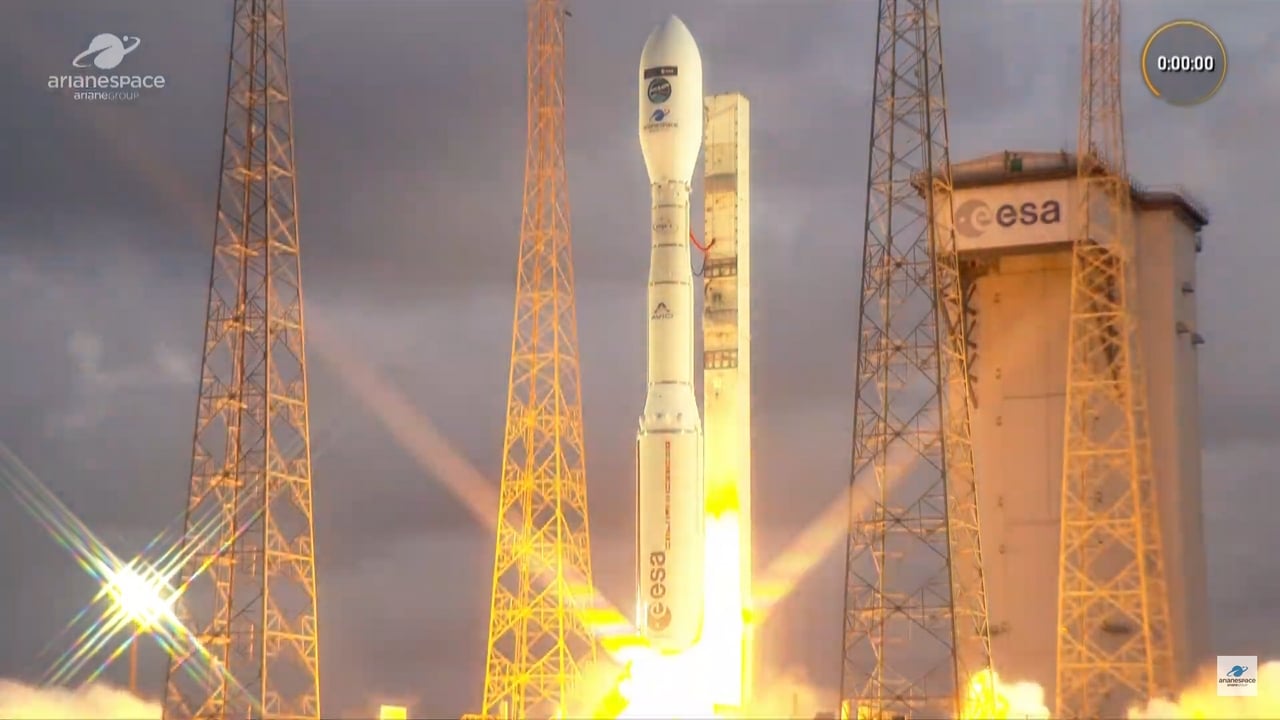 ESA ha lanciato il satellite Sentinel-1C grazie al razzo spaziale Vega C, che torna a volare