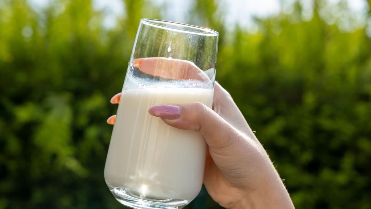 How to Stay Safe Now That More Raw Milk Has Been Recalled Due to Bird Flu