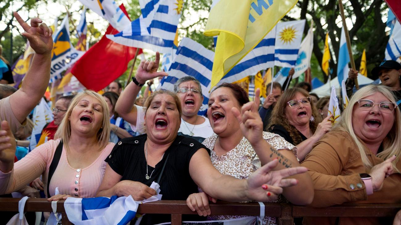 Lateinamerika: Uruguayer wählen Präsidenten in Stichwahl