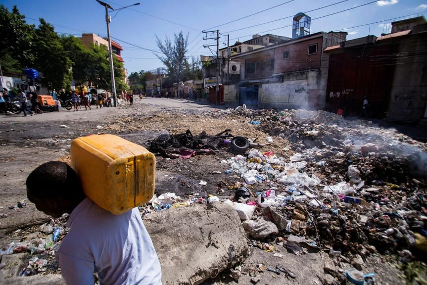 Läkare utan gränser: ”Bestörta att avbryta hjälpverksamheten på Haiti”