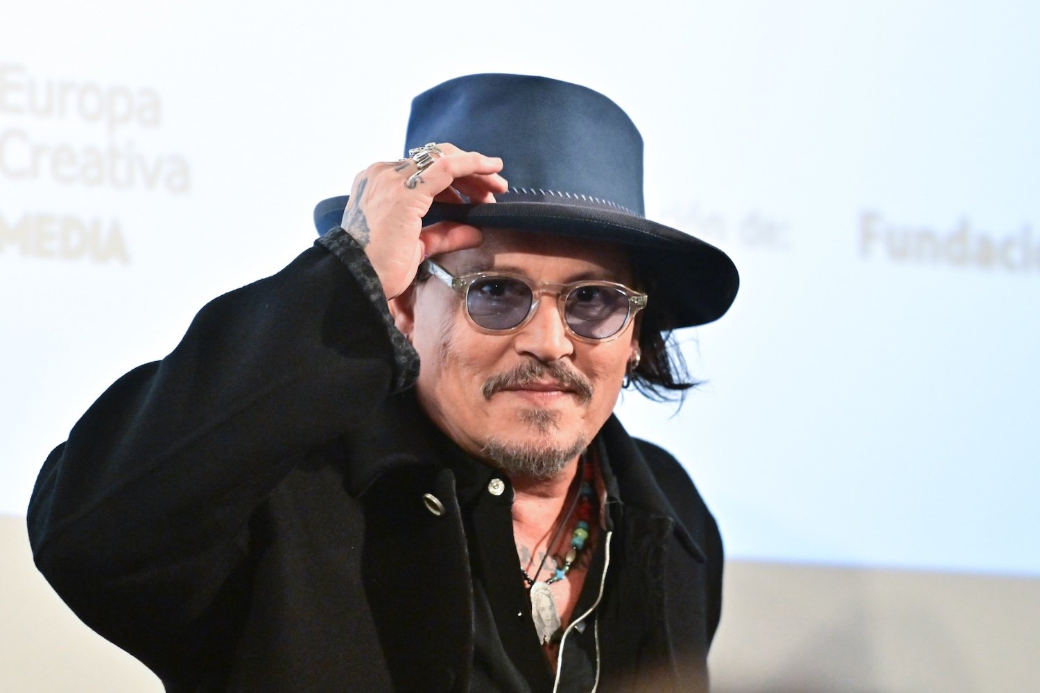 Johnny Depp Impersonators Are Swindling Elderly People Online