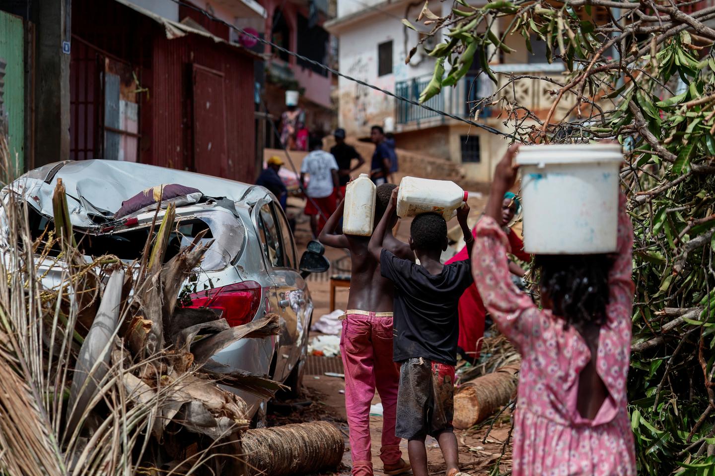 Mayotte : « Il faut que les gens comprennent qu’il s’agit d’une crise majeure »