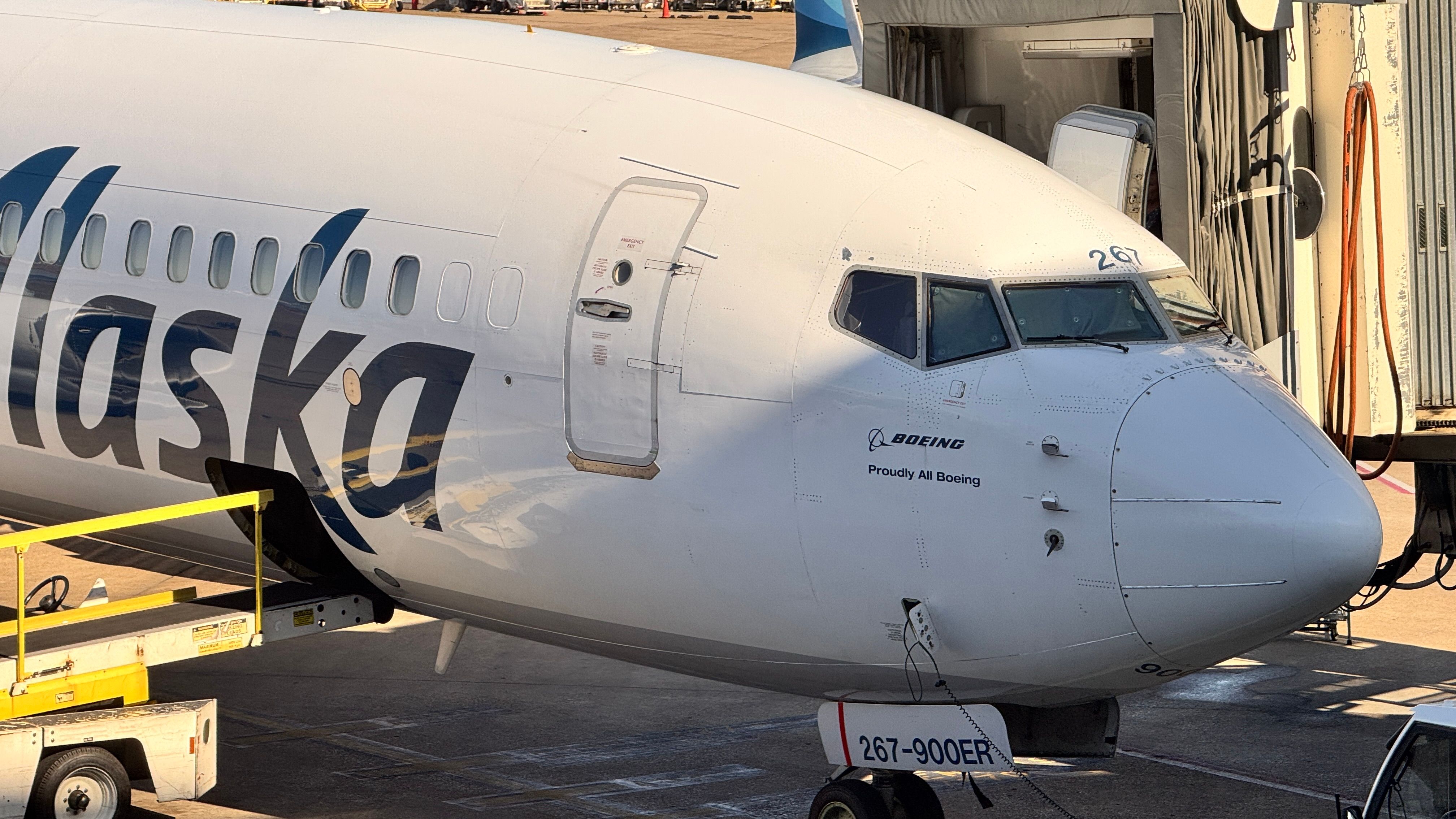 Trip Report: Alaska Airlines Boeing 737-900ER From Dallas/Fort Worth To Portland