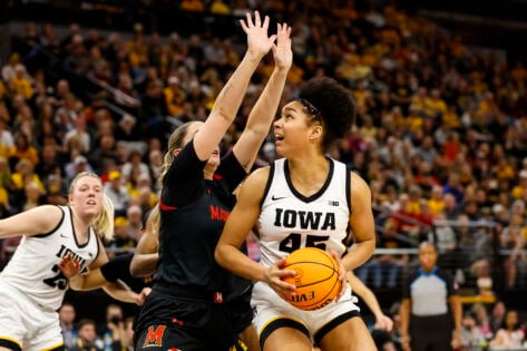 Iowa WBB News: Jan Jansen Receives Bad News From Hannah Stuelke Ahead of NCAA Clash