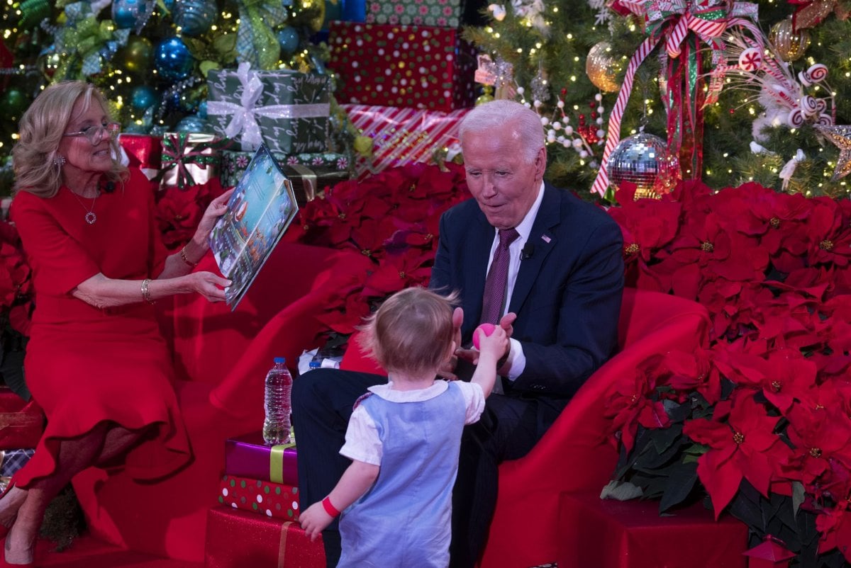 Bidens spread holiday cheer with visit to D.C. children's hospital