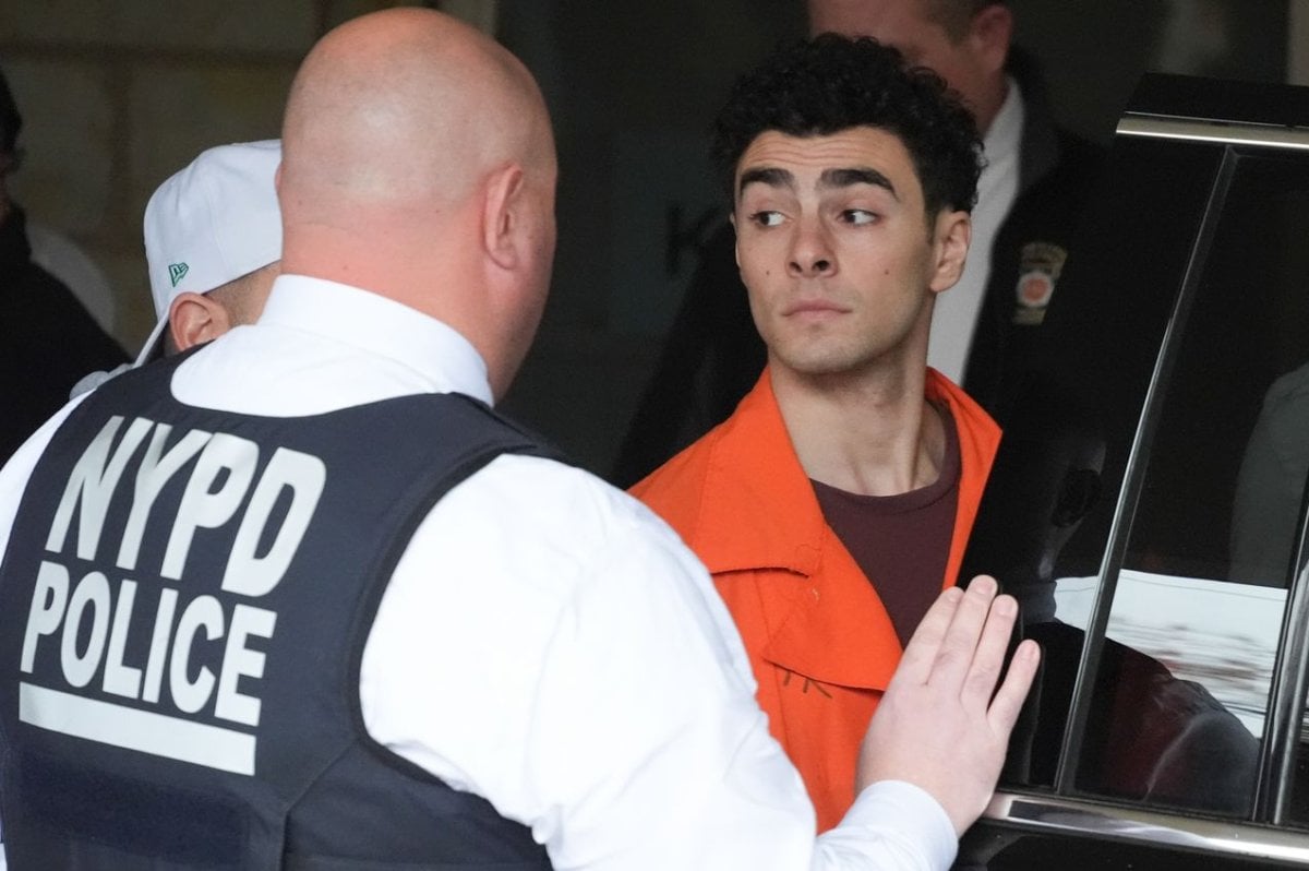 NYPD takes custody of Luigi Mangione for extradition from Pennsylvania