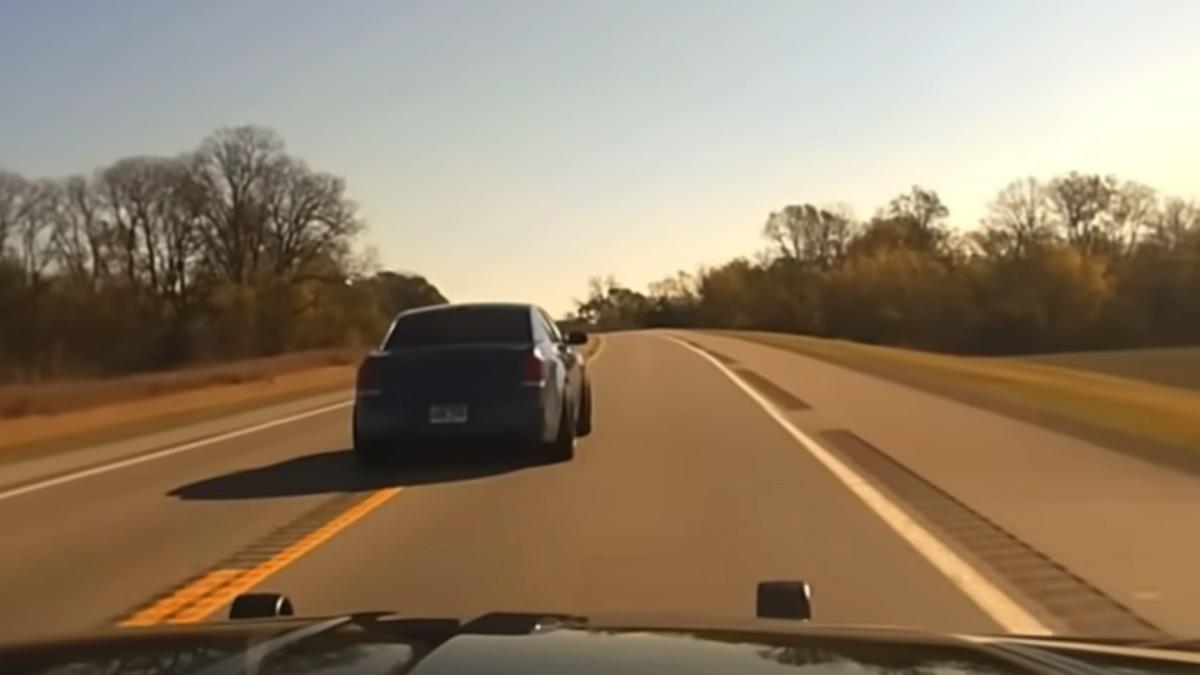 Hellcat Chrysler 300 Runs From Police At 174 MPH