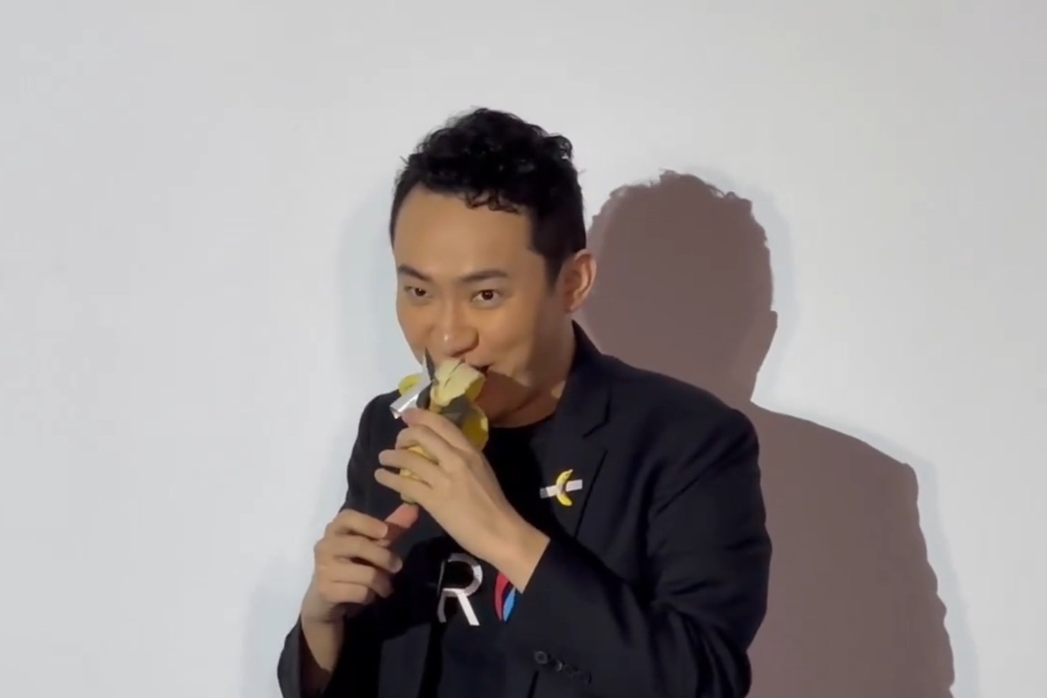 If You Want a Picture of the Future, Imagine Justin Sun Eating a $6 Million Banana—Forever