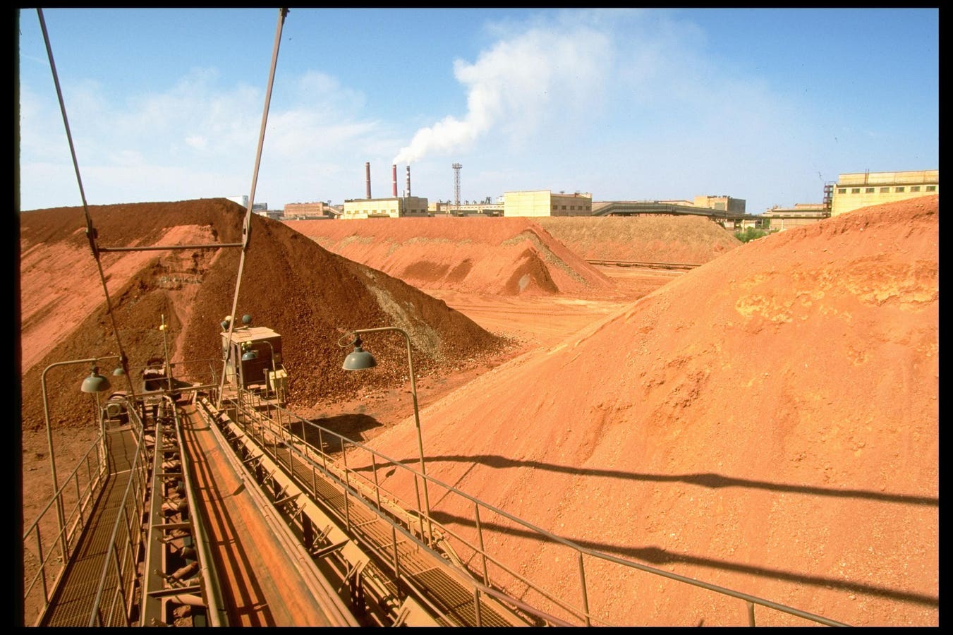 China And The U.S. Compete For Bauxite, The Ore Of Aluminum