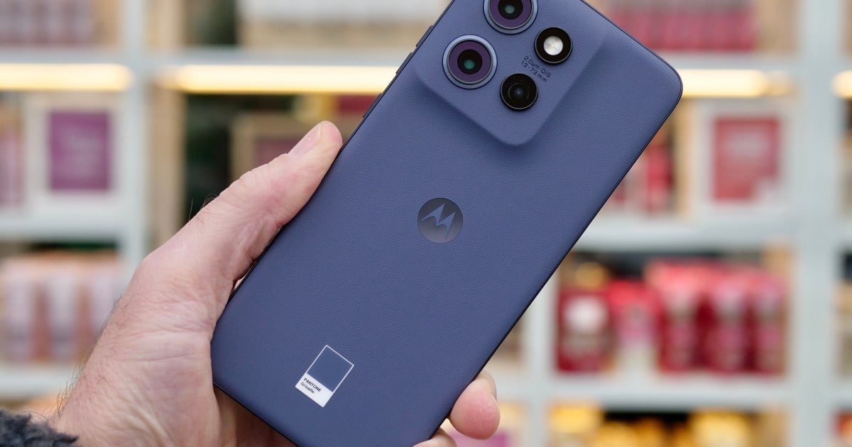 We need to talk about this fantastic, industry-leading Motorola collab