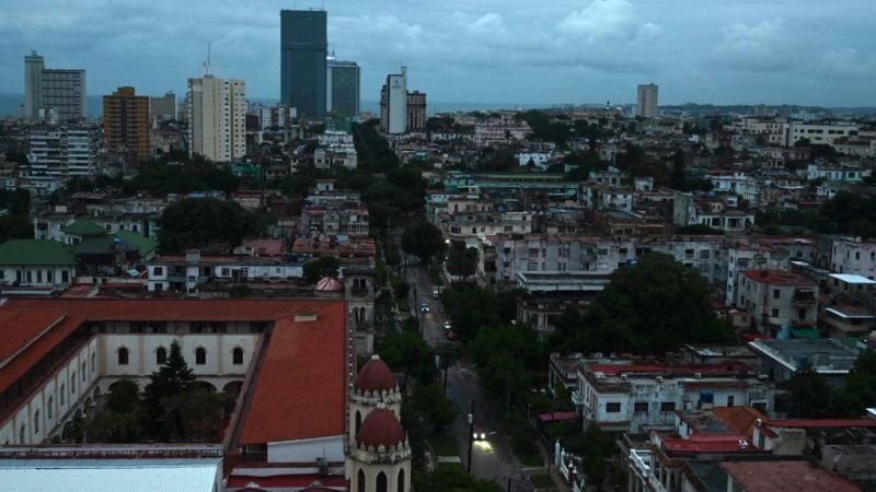 Cuba bajo apagón total tras "desconexión" del sistema eléctrico