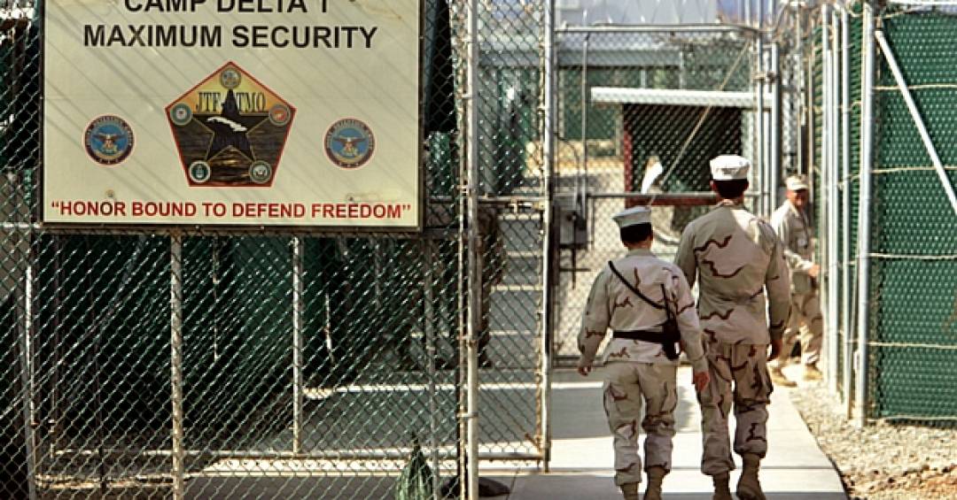 EUA repatriam prisioneiros de Guantánamo, incluindo homem preso por 17 anos sem acusação