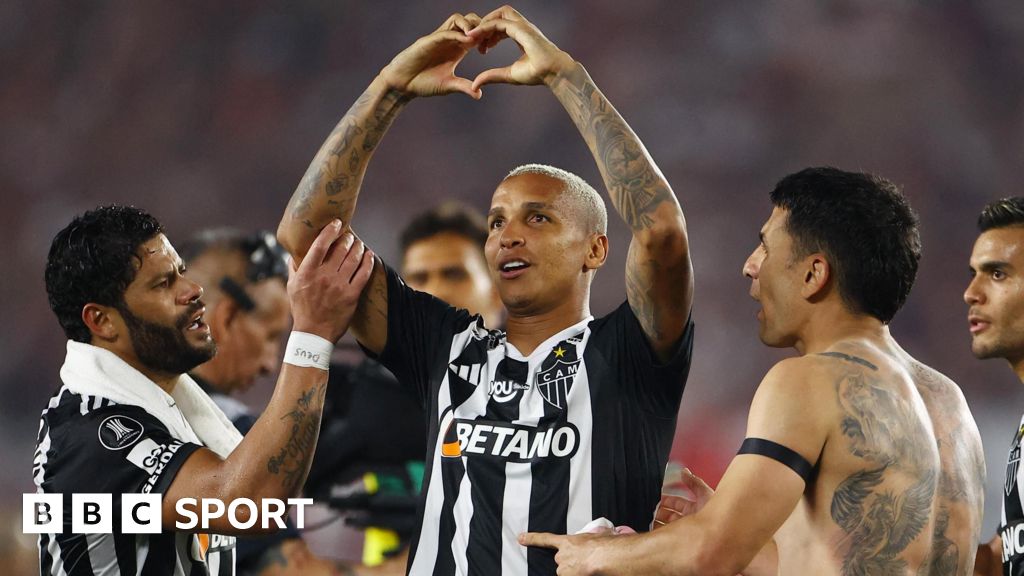 The Brazilian party in Argentina - watch Copa Libertadores final on BBC