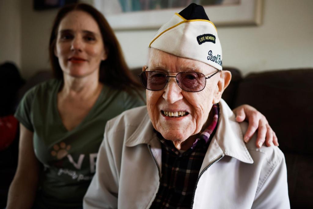 Warren Upton, oldest living survivor of attack on Pearl Harbor, dies