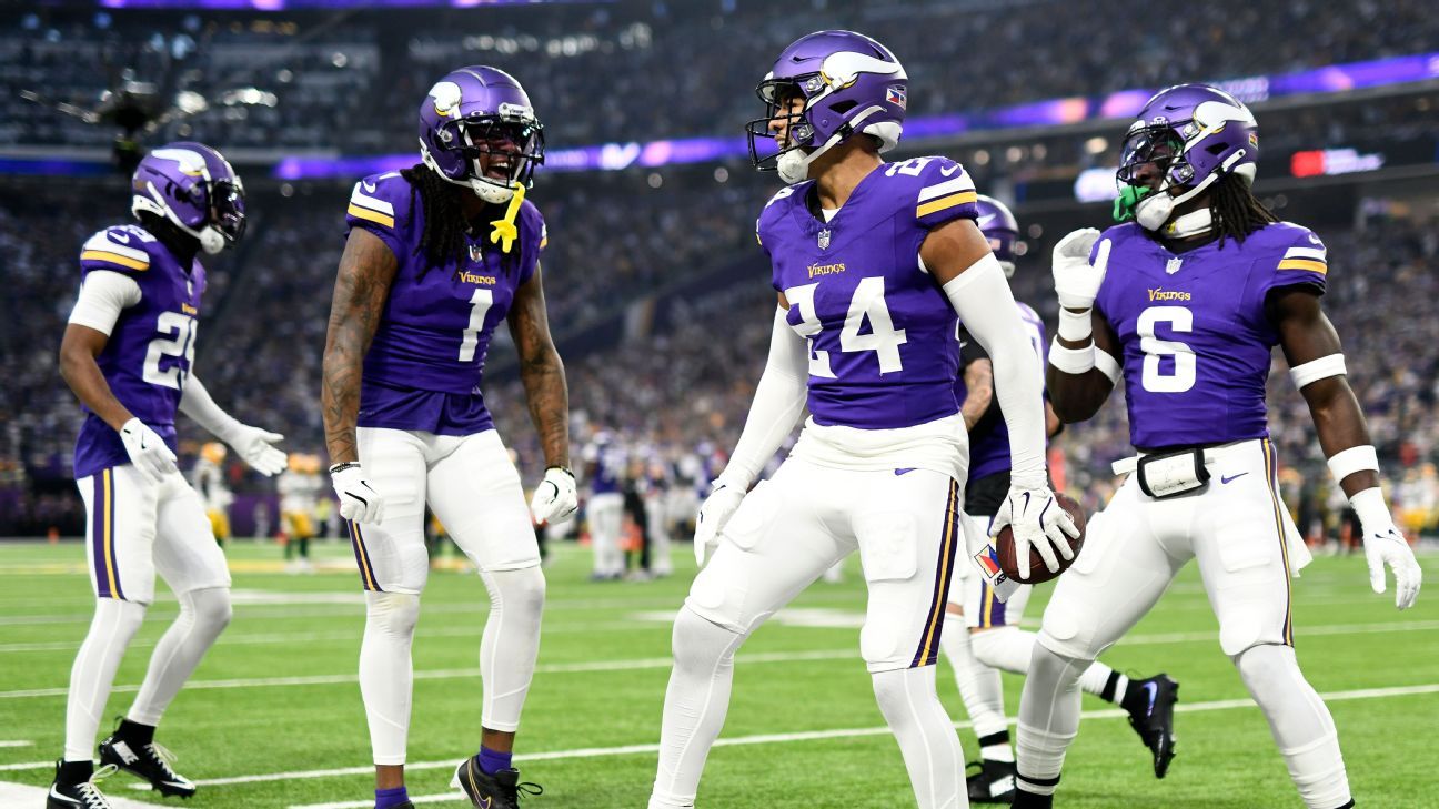 Minnesota Vikings defense channels High School Musical in Week 17 celebration