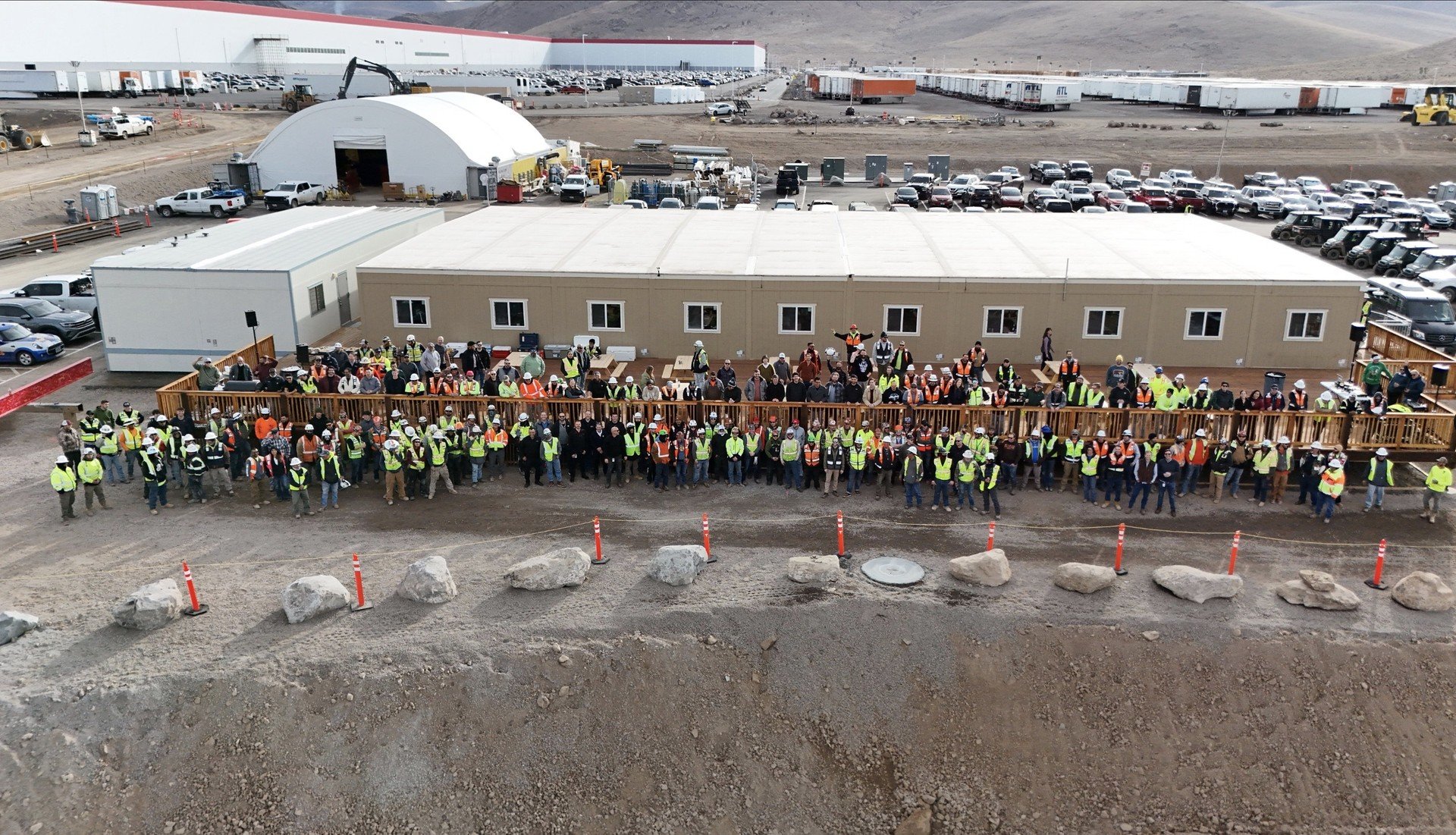 La fabbrica di Tesla Semi prende forma: produzione in Nevada entro il 2025