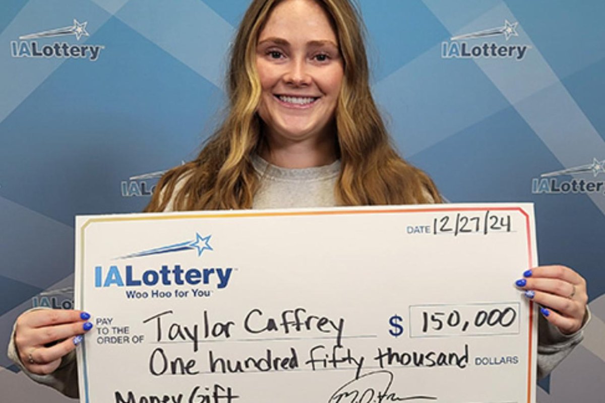 Iowa woman finds $150,000 winning lottery ticket in her Christmas stocking