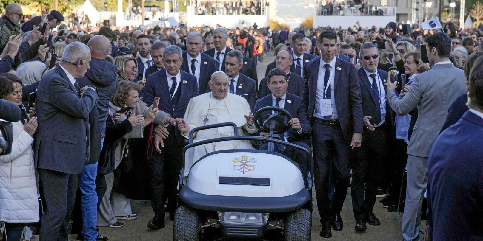 En Corse, le pape François fait vibrer la terre de la « piété populaire »