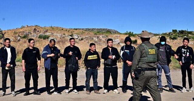 Report: Nearly 38,000 Chinese Illegals Still in U.S. Despite Deportation Orders