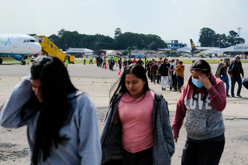 Guatemala open to accepting deportees...