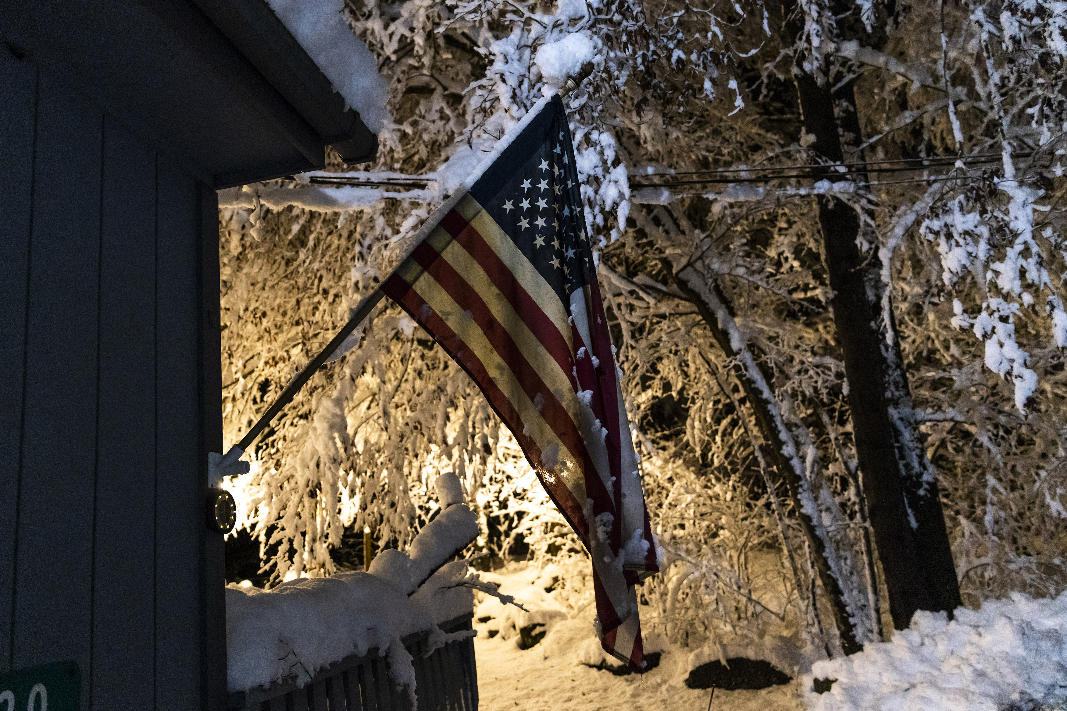 Winter Weather Warnings in 19 States As 3 Feet of Snow To Hit