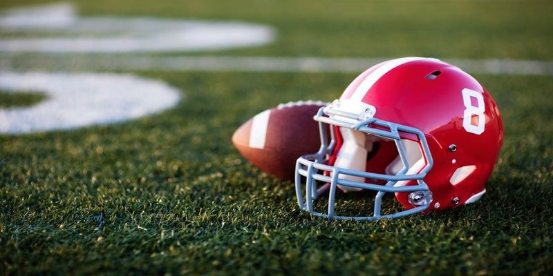 322 Lbs College Football Athlete Stomps on Fallen Rival in Scary Bowl Game Scenes