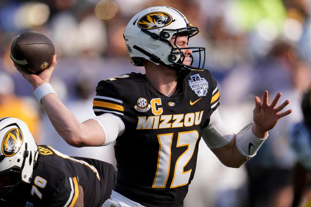 No. 23 Missouri beats Iowa 27-24 in the Music City Bowl