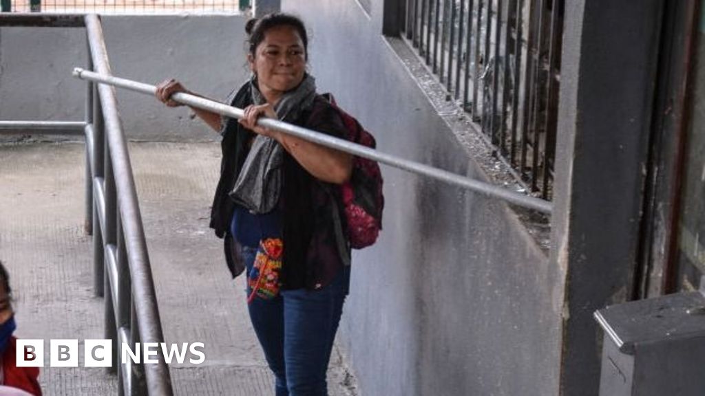 Watch: Relatives of inmates attempt to break into Mexican prison