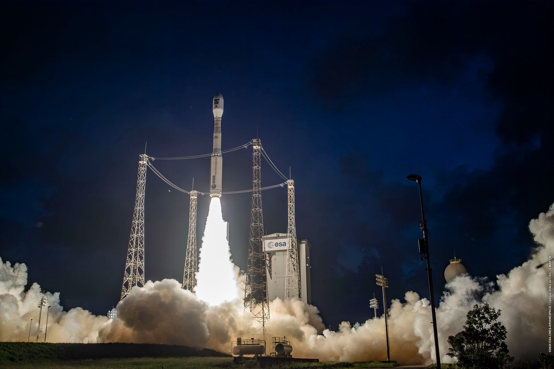 Il razzo Vega-C torna a volare: successo per il lancio europeo di Sentinel-1C