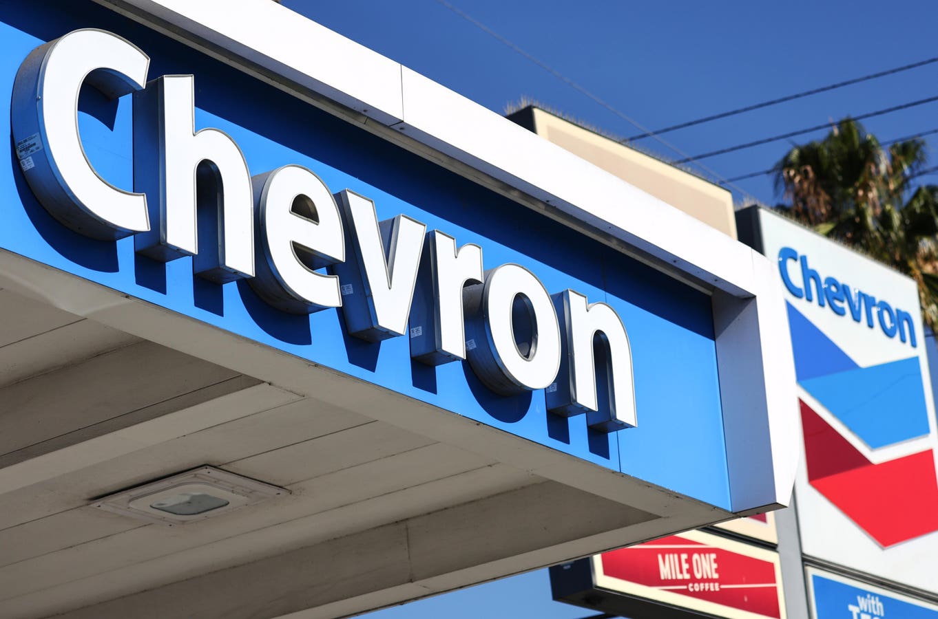 Chevron' Stock Up 10%, What's Next?