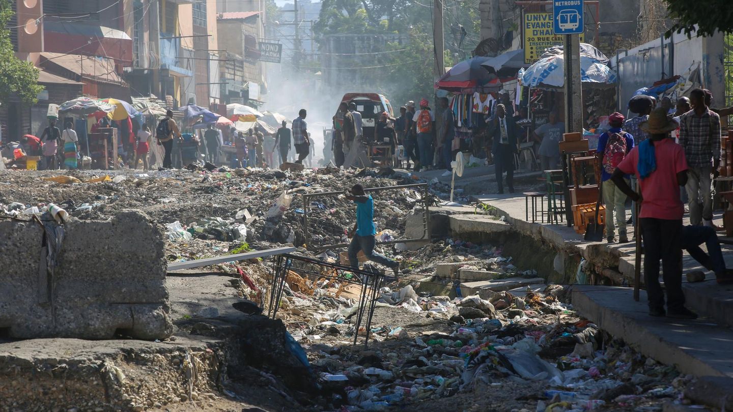 Haiti: Zaubervorwürfe: Bandenchef befiehlt Massaker an über 60-Jährigen