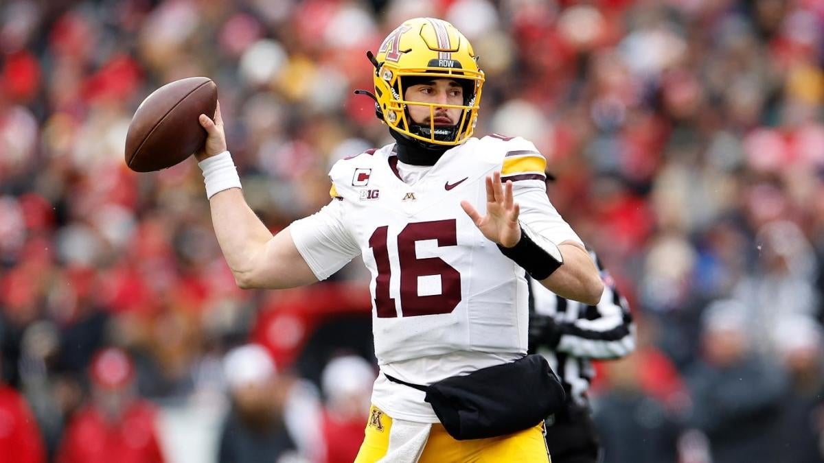 2024-25 college football bowl game spread picks, trends, betting odds: Vegas expert reveals predictions