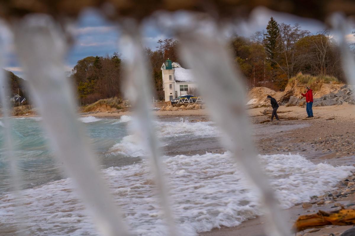 Michigan expected to see slush, snow and cold temperatures on New Year's Eve, New Year's Day