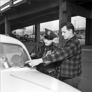 Windshield pitting incidents in Washington reach fever pitch on April 15, 1954 (2003)