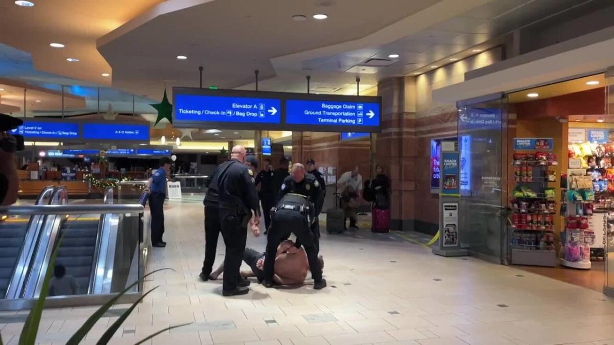 Man arrested at Terminal 4 of Sky Harbor International Airport on Christmas night