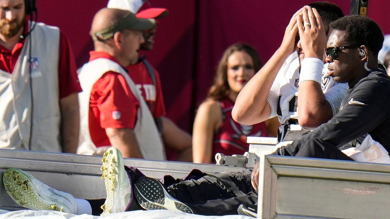 Raiders QB O'Connell carted off with knee injury