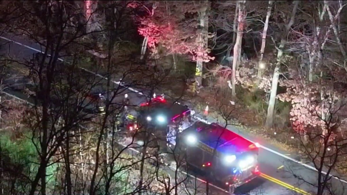 Raynham, Mass., crash leaves 2 seriously injured