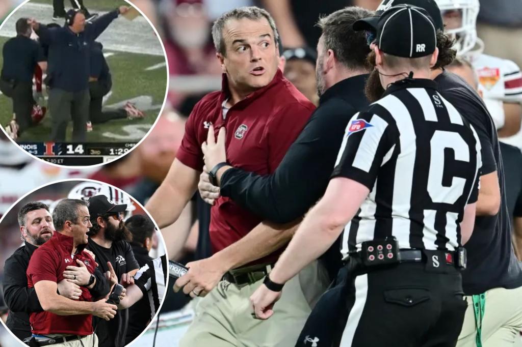 South Carolina's Shane Beamer goes berserk on Illinois' coach for taunting him