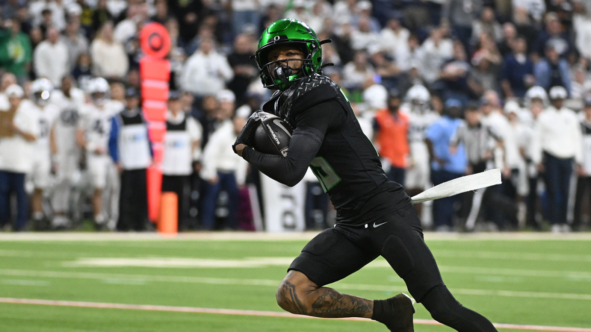 'We are the keystone species': Oregon's Tez Johnson exudes swagger ahead of Rose Bowl rematch vs. Ohio State