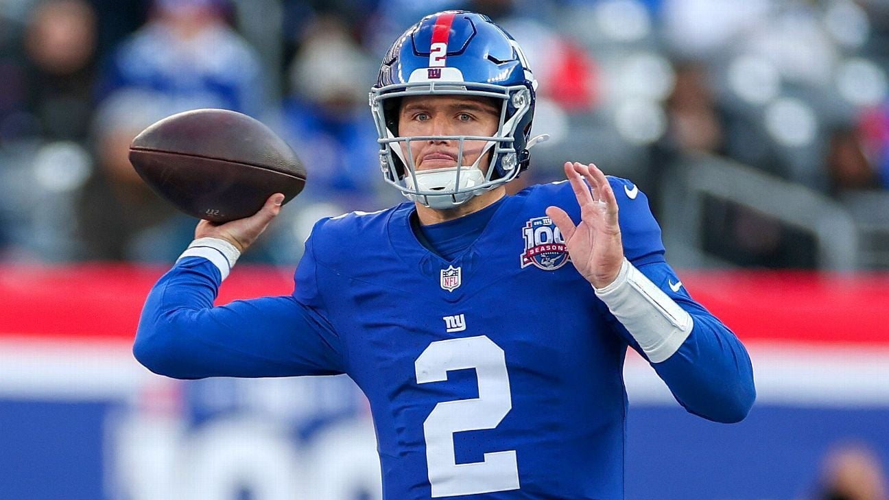 Giants, amid skid, turn back to Lock as QB1