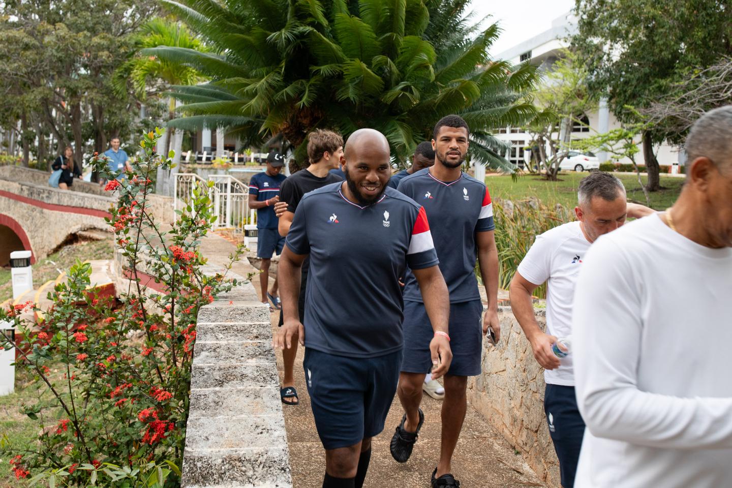 Avant les JO, les boxeurs de l’équipe de France en quête d’expérience et d’« inconfort » sous le soleil de Cuba