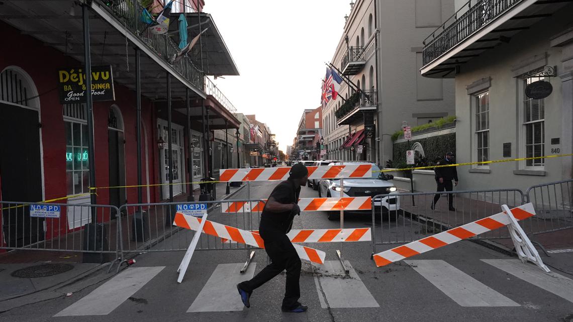 WATCH: Rose Parade officials hold moment of silence for New Orleans victims