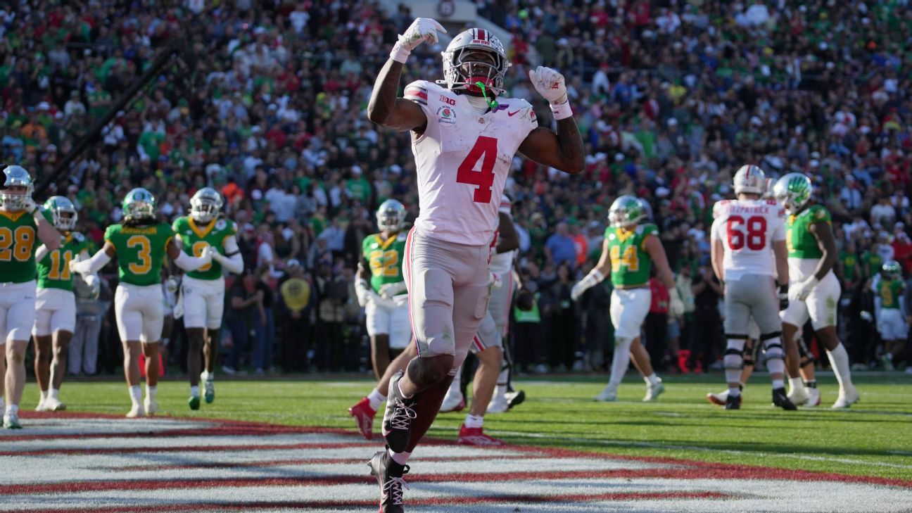 Ohio State answers critics with rout of Oregon in CFP quarters