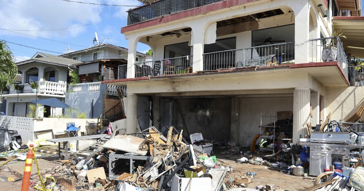 At least 3 dead, multiple injured in massive New Year’s Eve fireworks explosion in Hawaii