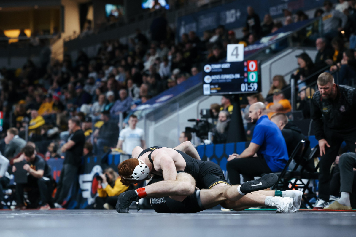 “I Call Bulls**t”: Iowa Wrestling Controversy Frustrates Fans Following Soldier Field Drama