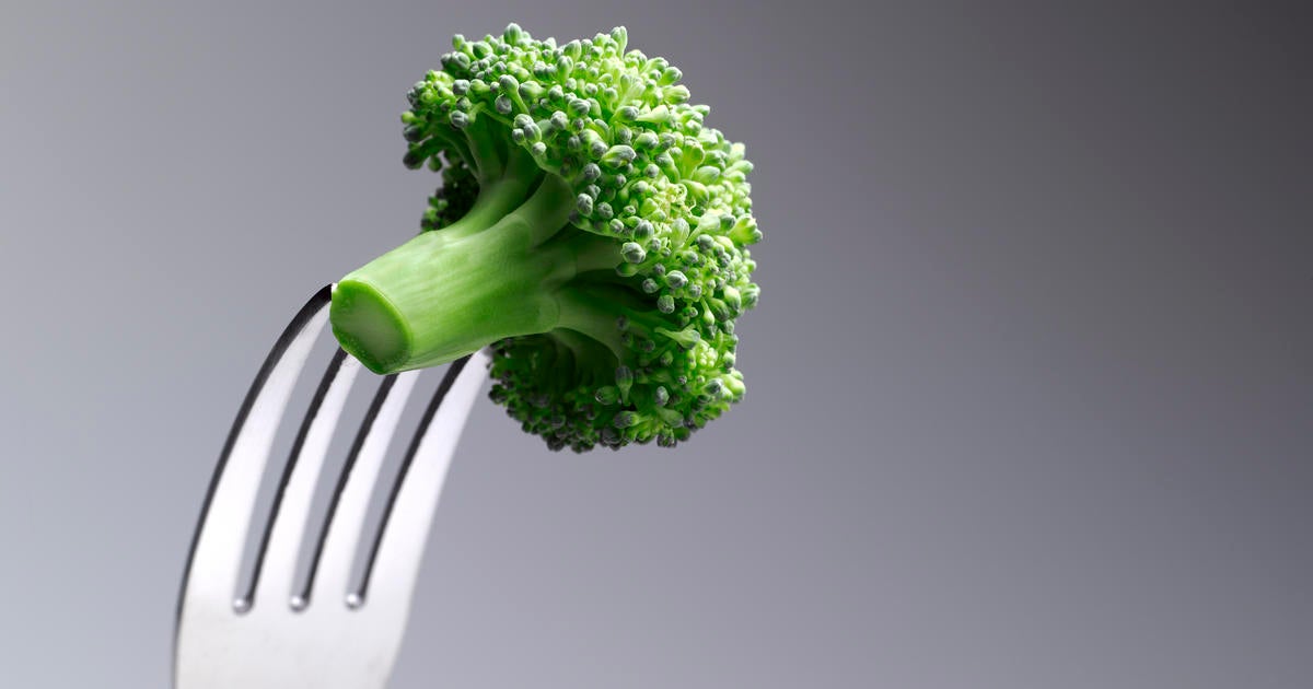 Broccoli sold by Walmart in 20 U.S. states recalled over listeria risk