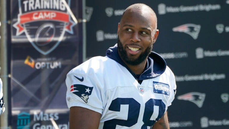 Why James White thinks it’s a ‘stretch’ Patriots fire Mayo, Wolf