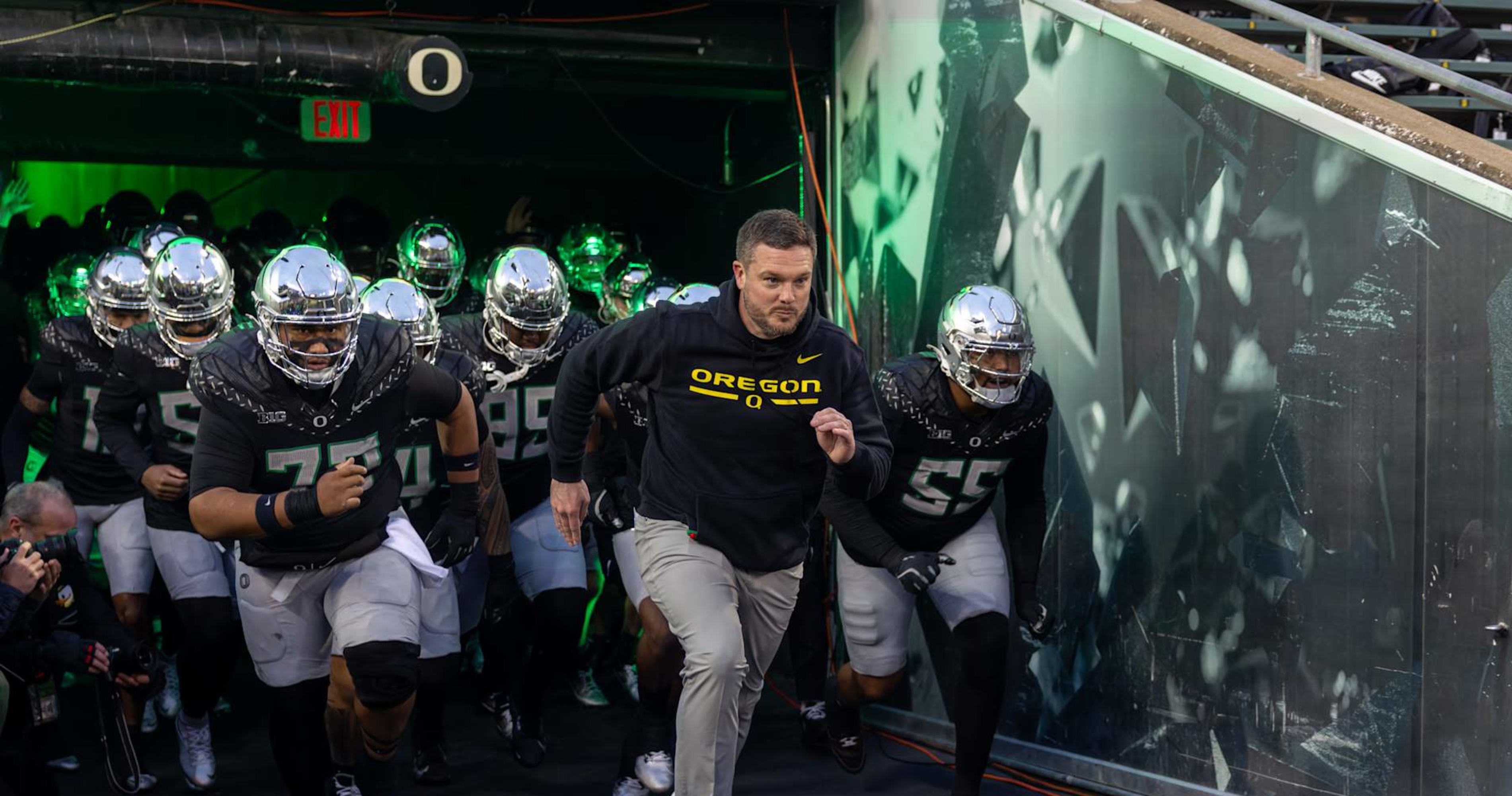 Projecting Who's Staying and Who's Leaving from Oregon After Rose Bowl Loss